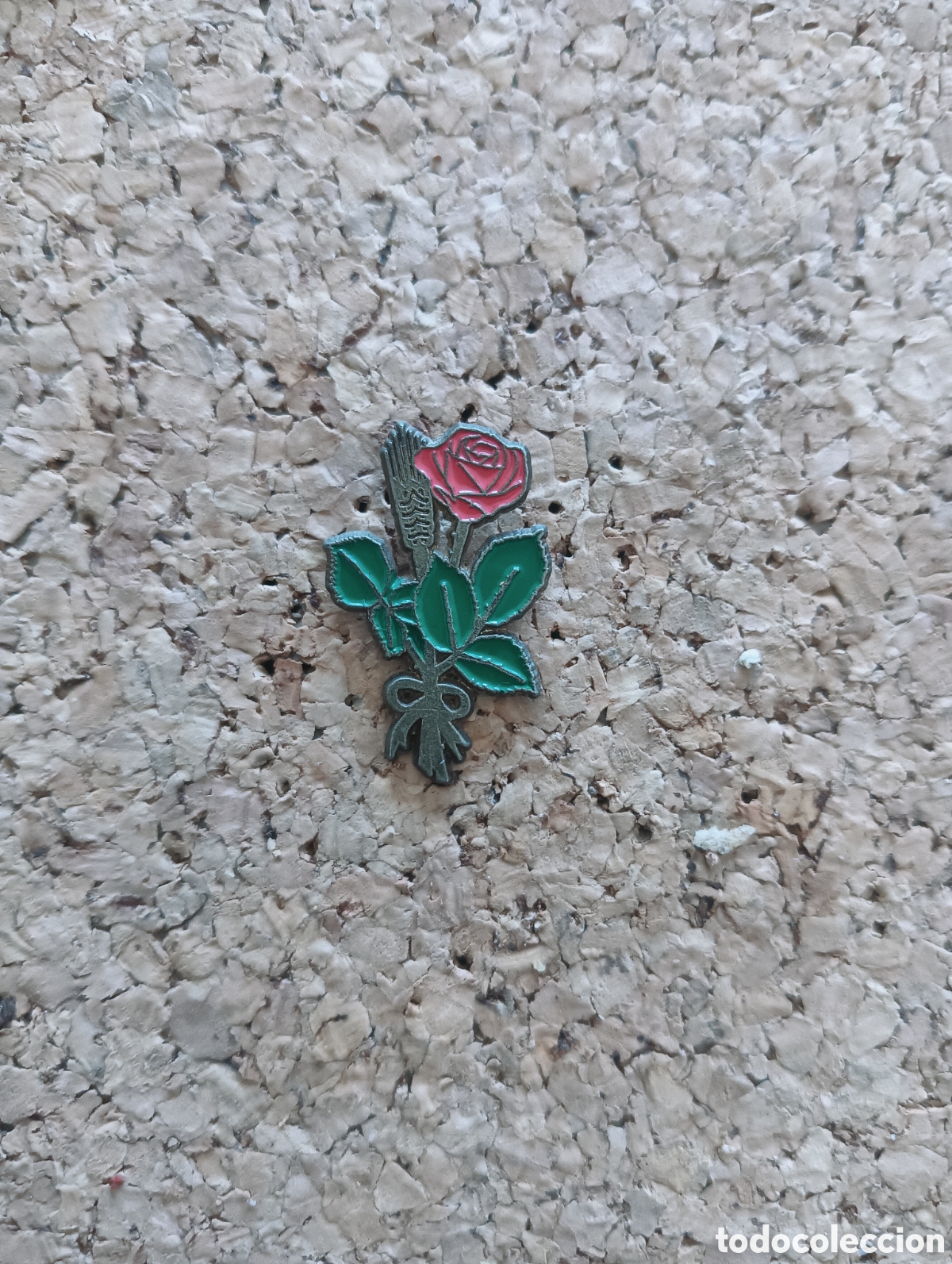 Pins de colecci&oacute;n: PIN ROSA ROJA DE SANT JORDI
