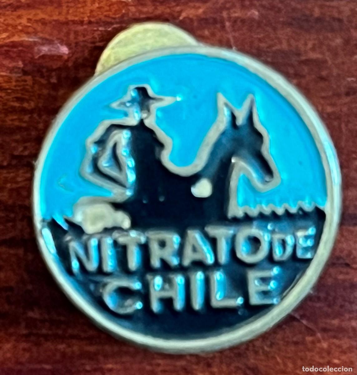 Sammlung von Pins: ANTIGUA INSIGNIA, PIN DE NITRATO DE CHILE