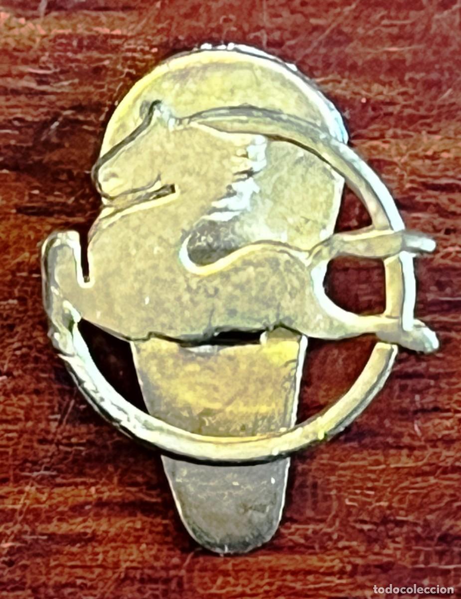 Pins de colecci&oacute;n: ANTIGUA INSIGNIA, PIN PARA OJAL, DE PEGASO, ESTE ES EL MAS ANTIGUO CREADO