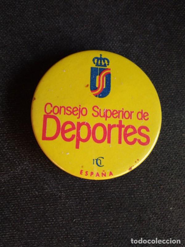 Pins de colecci&oacute;n: Chapa o pin. Consejo Superior de deportes