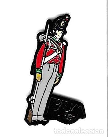 Pins de colecci&oacute;n: Pin Soldado y Ca&ntilde;&oacute;n. Bum. ref. 132-525
