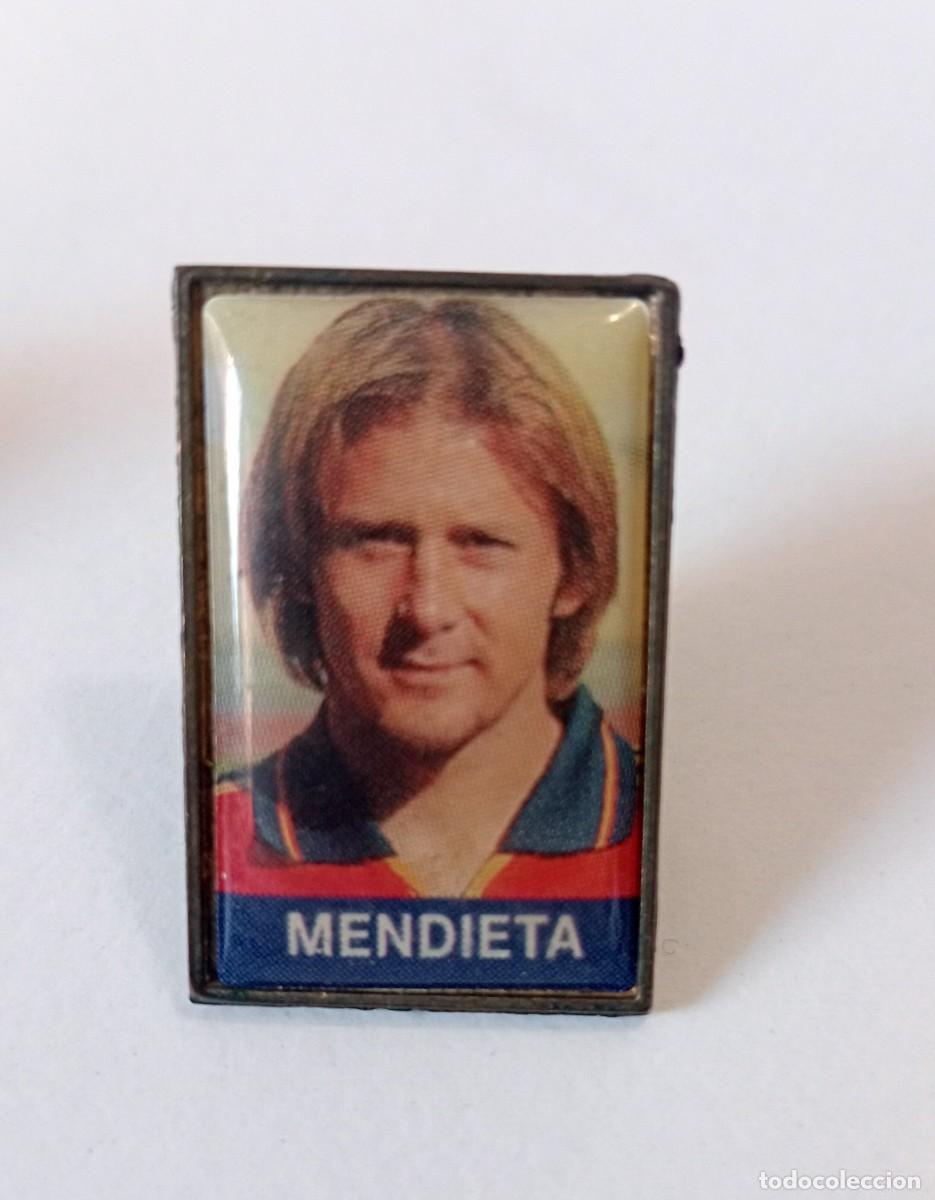 Pins de cole&ccedil;&atilde;o: SELECCION ESPA&Ntilde;OLA EUROCOPA 2000 DIARIO MARCA - PIN DE MENDIETA