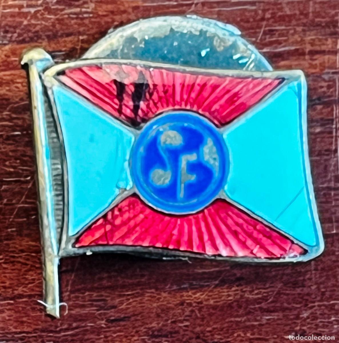 Pin's de collection: ANTIGUA INSIGNIA, PIN DE SOLAPA, DE BANDERA SF