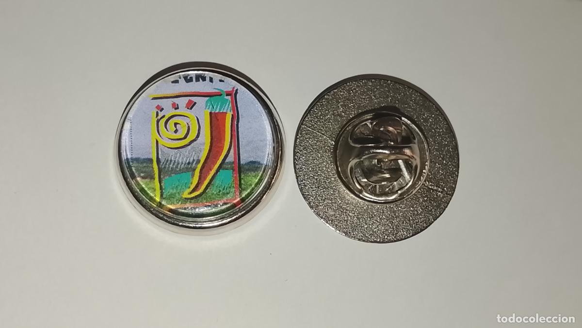 Pins de colecci&oacute;n: pin redondo metal la ferreteria - PIMENTON DE LA VERA CONDIMENTO ALIMENTICIO