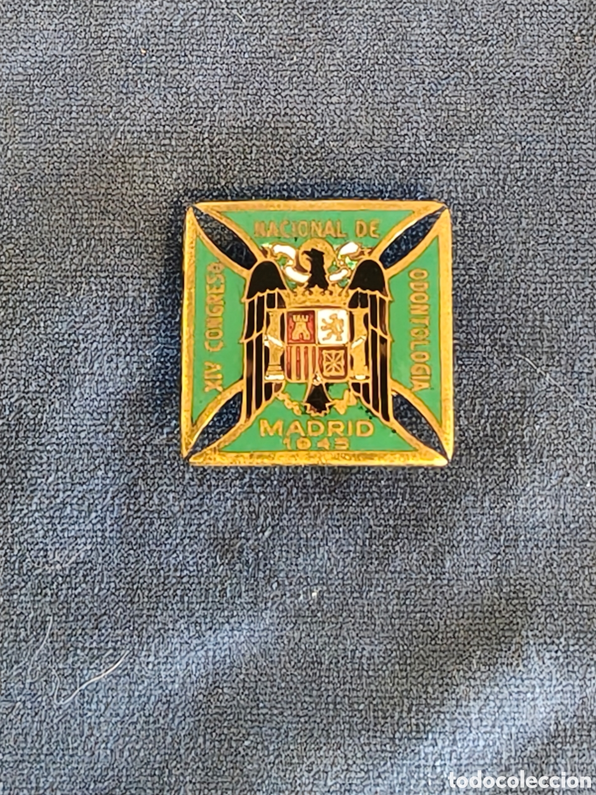 Pins de colecci&oacute;n: Medicina pin Congreso Odontolog&iacute;a a&ntilde;o 1945 Espa&ntilde;a muy antiguo