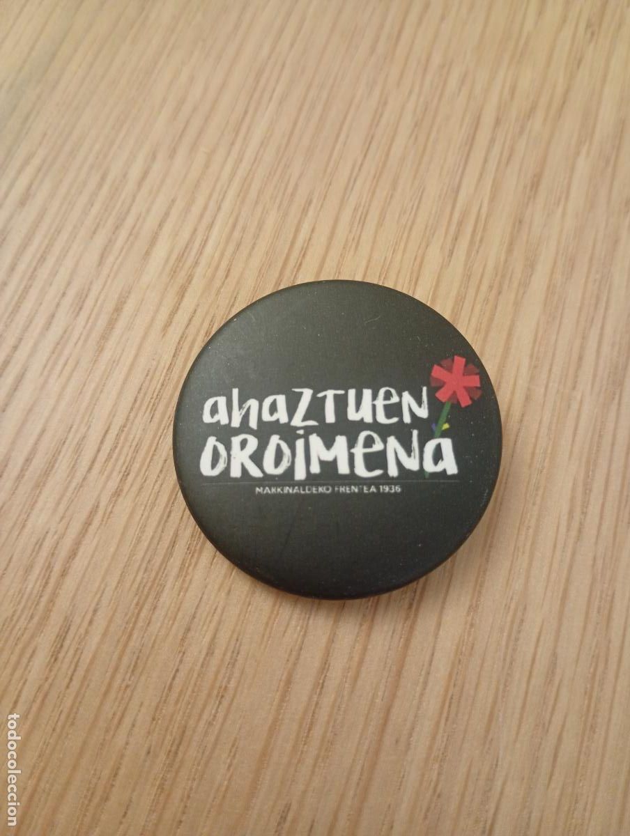 Pins de colecci&oacute;n: Chapa de imperdible pol&iacute;tica. Izquierda abertzale. Tama&ntilde;o mediano. (Pin pol&iacute;tico)