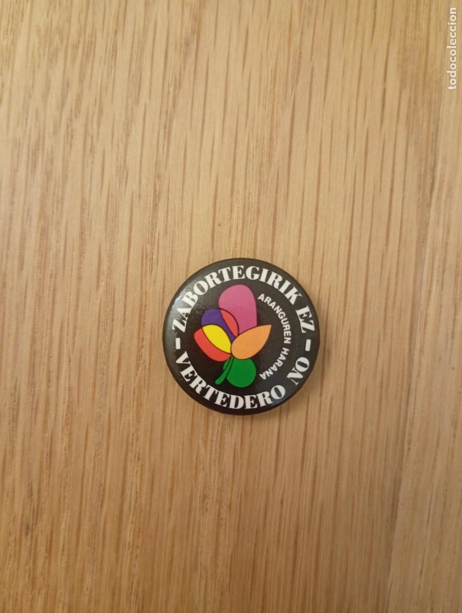 Pins de cole&ccedil;&atilde;o: Chapa de imperdible pol&iacute;tica. Izquierda abertzale. Tama&ntilde;o peque&ntilde;o. (Pin pol&iacute;tico)