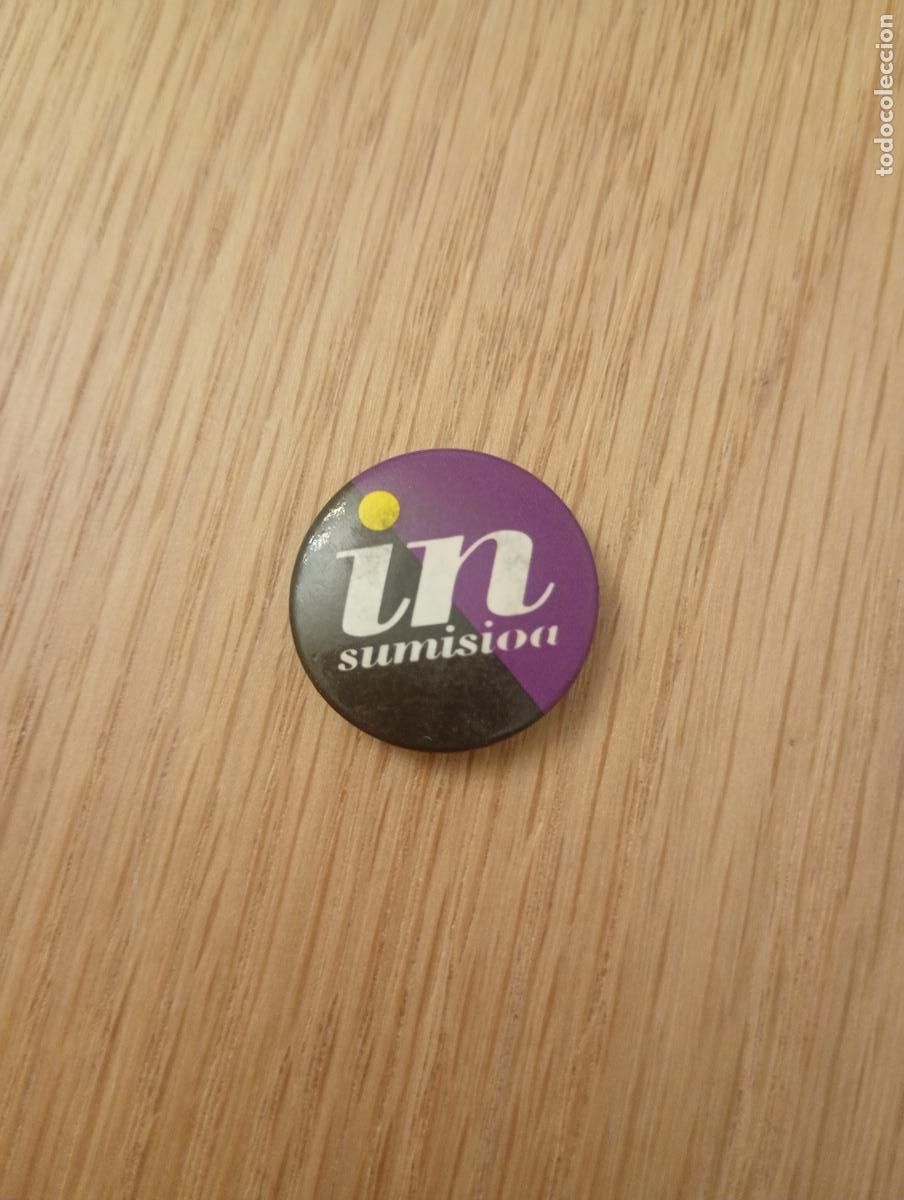 Pins de cole&ccedil;&atilde;o: Chapa de imperdible pol&iacute;tica. Izquierda abertzale. Tama&ntilde;o peque&ntilde;o. (Pin pol&iacute;tico)