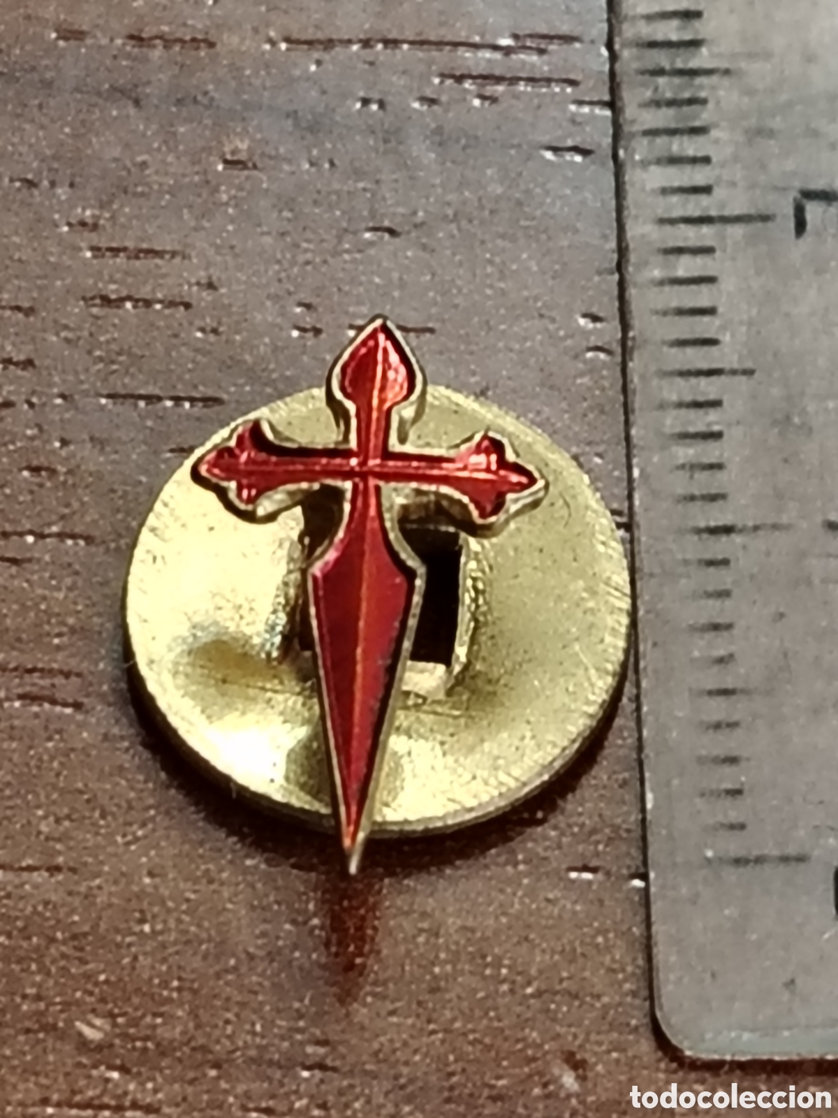 Pins de colecci&oacute;n: Insignia antigua Cruz de Santiago
