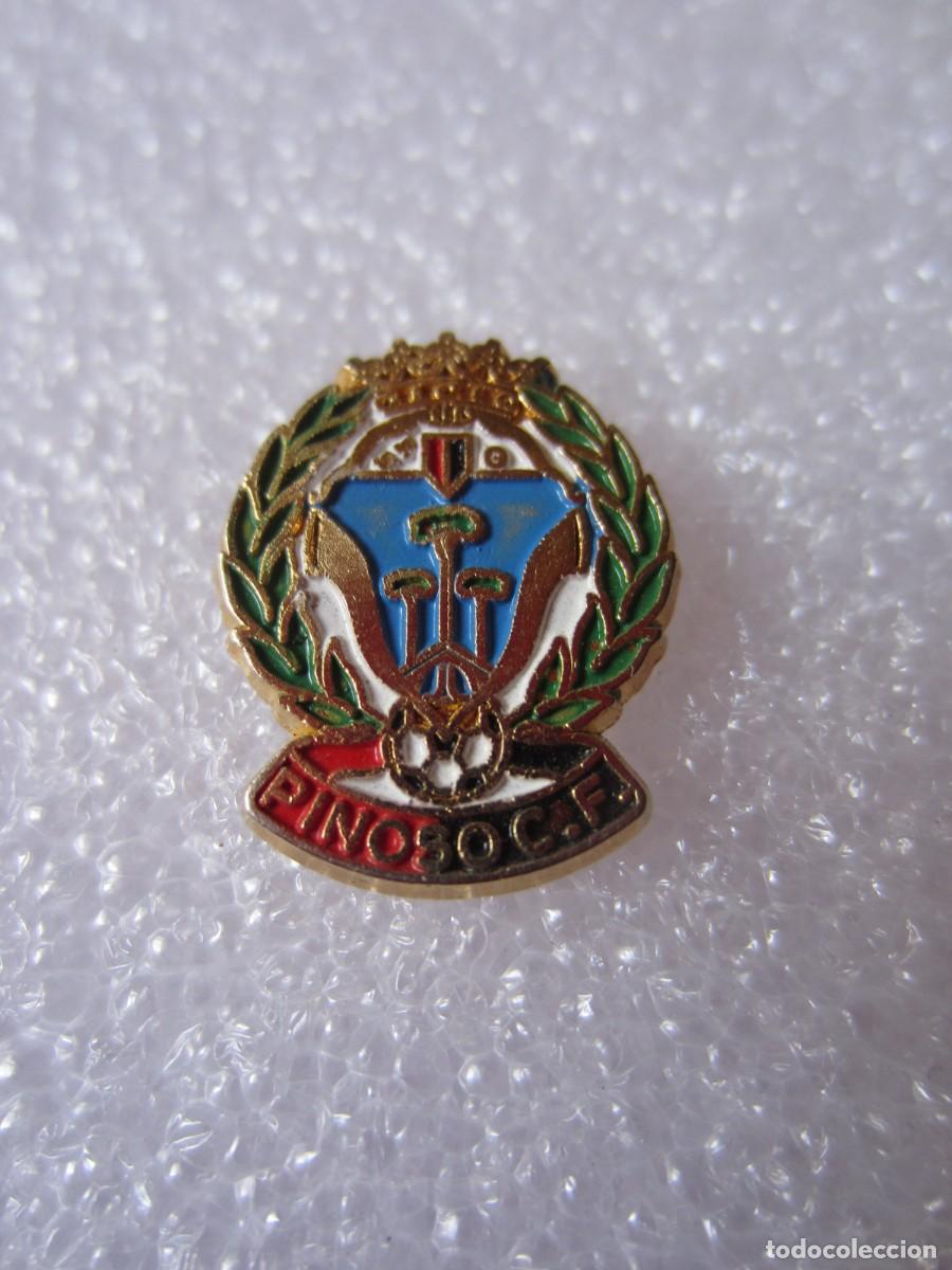 Pins de colecci&oacute;n: Pin Deportes Futbol Pinoso (Alicante)
