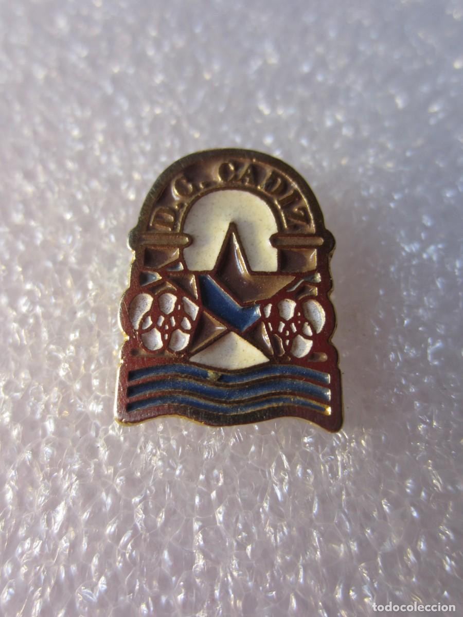 Pins de colecci&oacute;n: Pin Deportes Club Deportivo de Pesca Mar&iacute;tima de C&aacute;diz