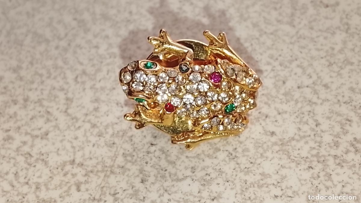 Pins de cole&ccedil;&atilde;o: PIN PEDRERIA RANA CRISTALES