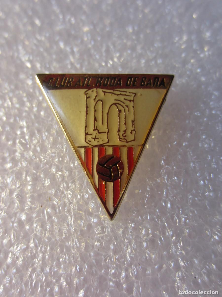 Pins de colecci&oacute;n: Pin Deportes Futbol Club Atletic Roda de Bara (Tarragona)
