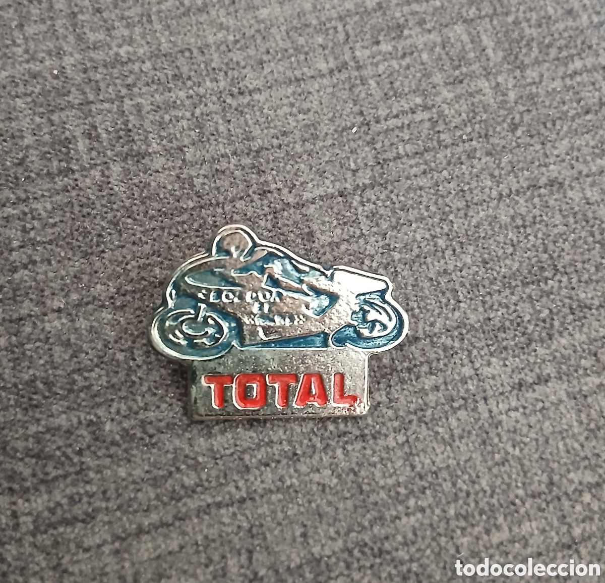 Pins de colecci&oacute;n: Pin moto vintage aceite TOTAL