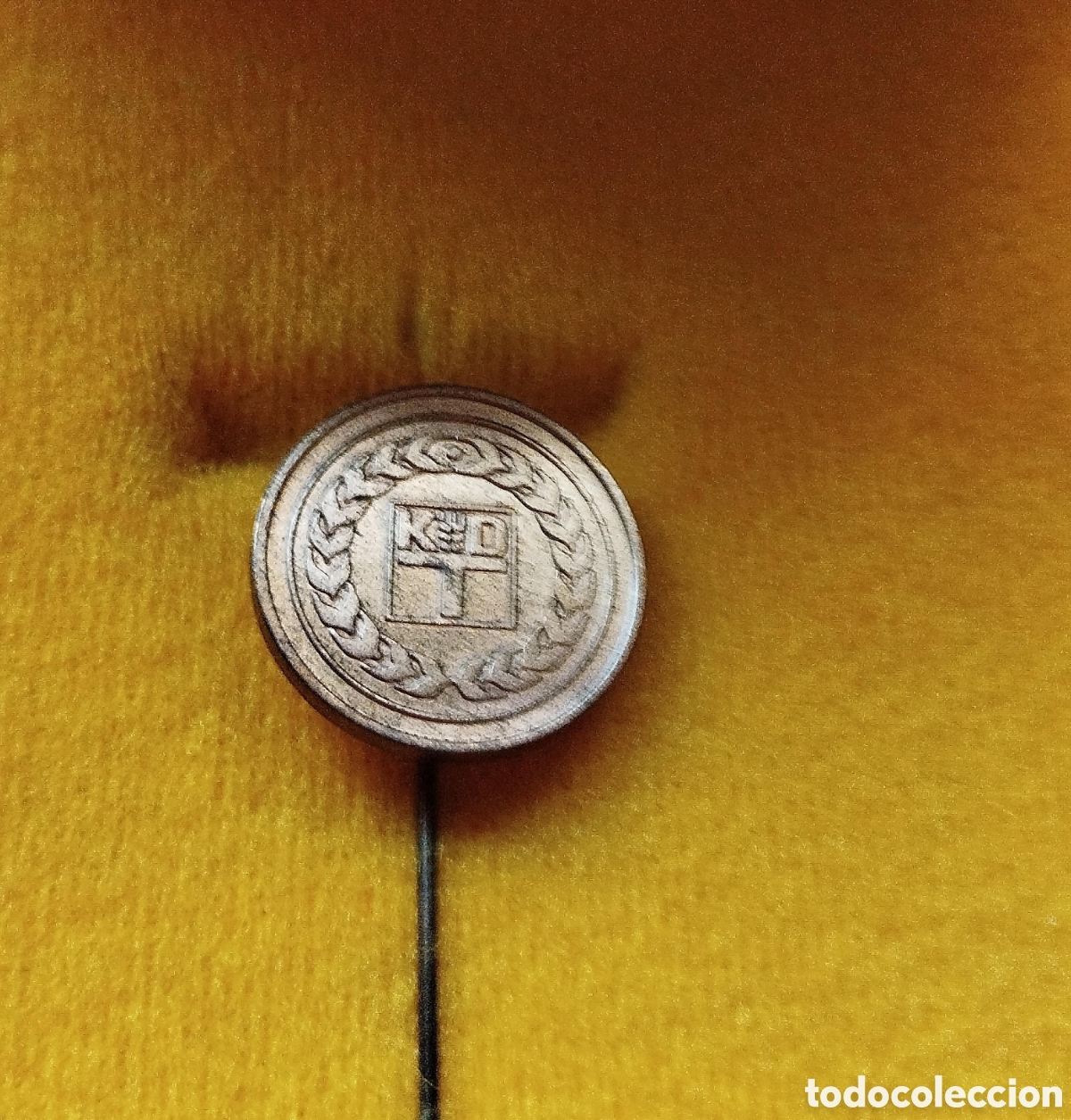 Pins de colecci&oacute;n: Antigua Insignia Alemana de Solapa Industrial con Estuche