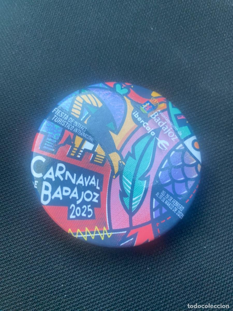 Pins de colecci&oacute;n: CHAPA CARNAVAL BADAJOZ 2025 - Foto 1