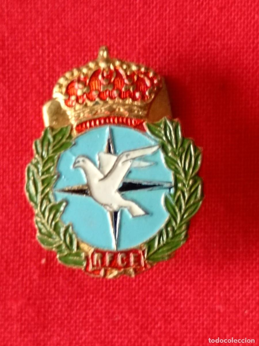 Pins de colecci&oacute;n: INSIGNIA OJAL RFCE REAL FEDERACI&Oacute;N COLOMB&Oacute;FILA ESPA&Ntilde;OLA.