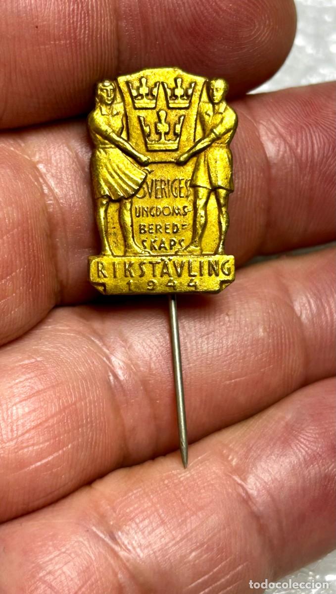 Sammlung von Pins: 3948.Insignia de alfiler vintage de Suecia emitido durante la Segunda Guerra Mundial a&ntilde;o 1944