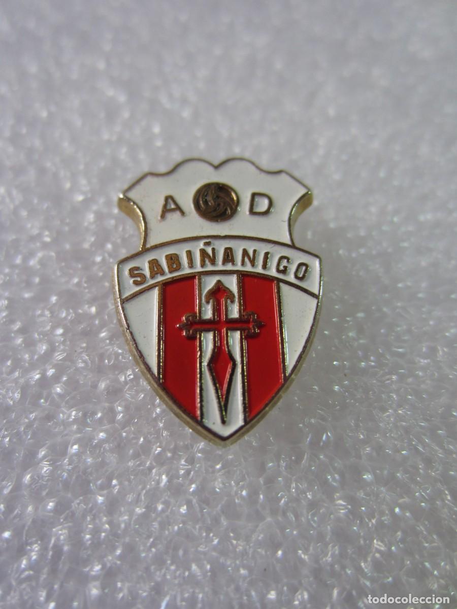 Pins de colecci&oacute;n: Pin Alfiler Deportes Futbol AD Sabi&ntilde;&aacute;nigo (Huesca)
