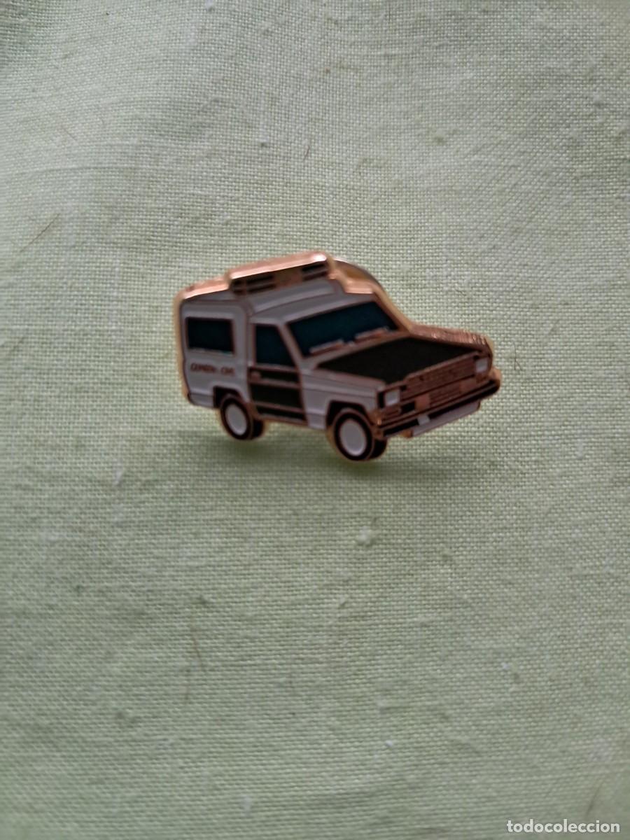 Pins de colecci&oacute;n: PIN NISSAN PATROL DE LA GUARDIA CIVIL