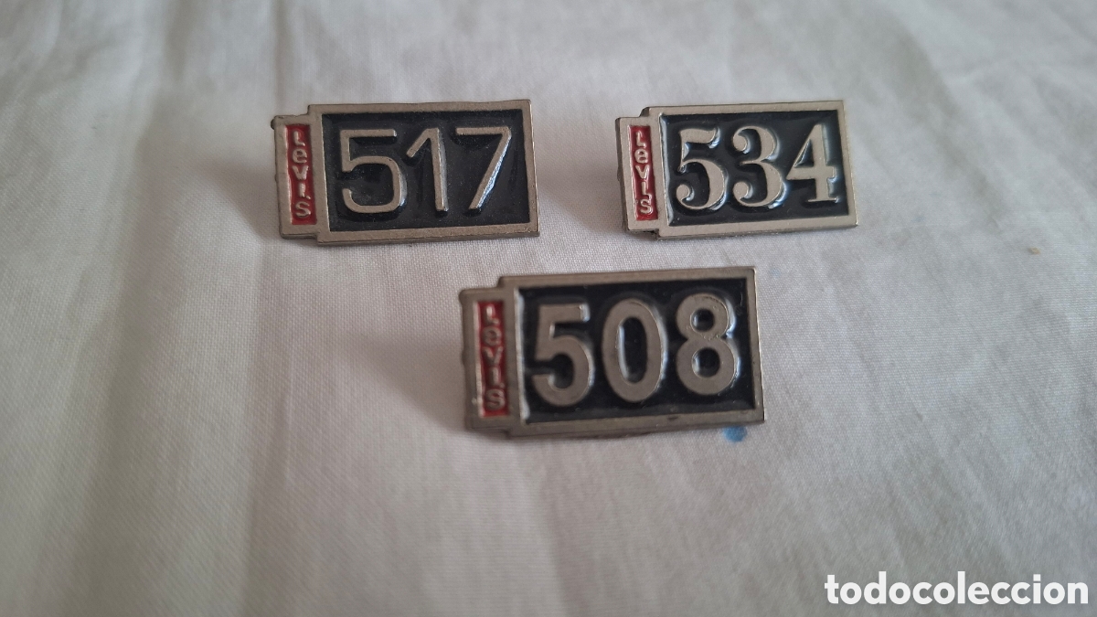 Pins de colecci&oacute;n: 3 Pins LEVIS. 508 517 534