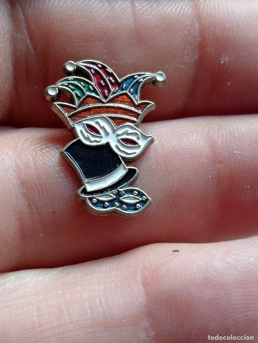 Pins de colecci&oacute;n: PINS CARNAVAL MASCARA INSIGNIA - Foto 1