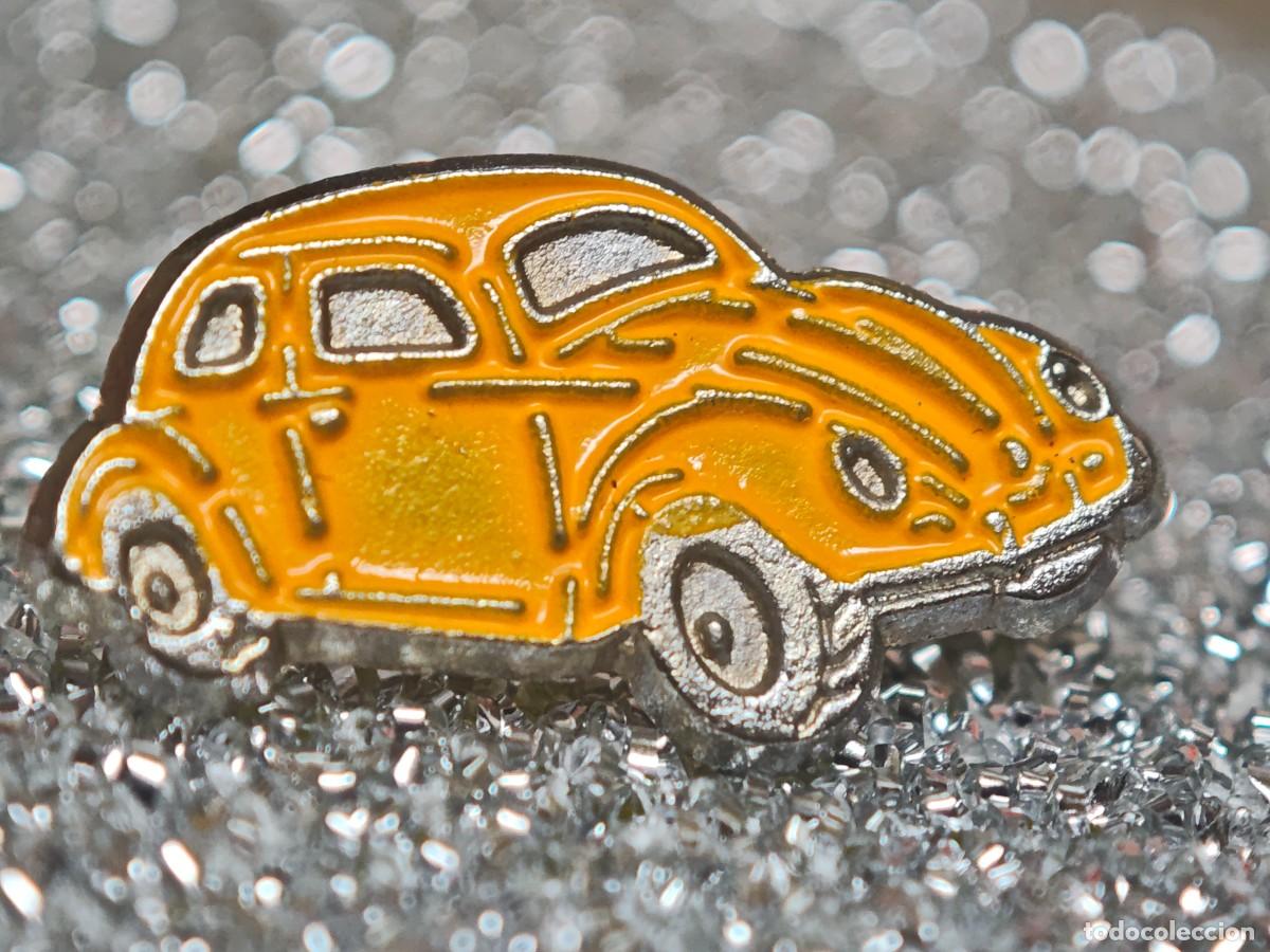 Pins de colecci&oacute;n: PIN A&Ntilde;OS 80 COCHE AMARILLO
