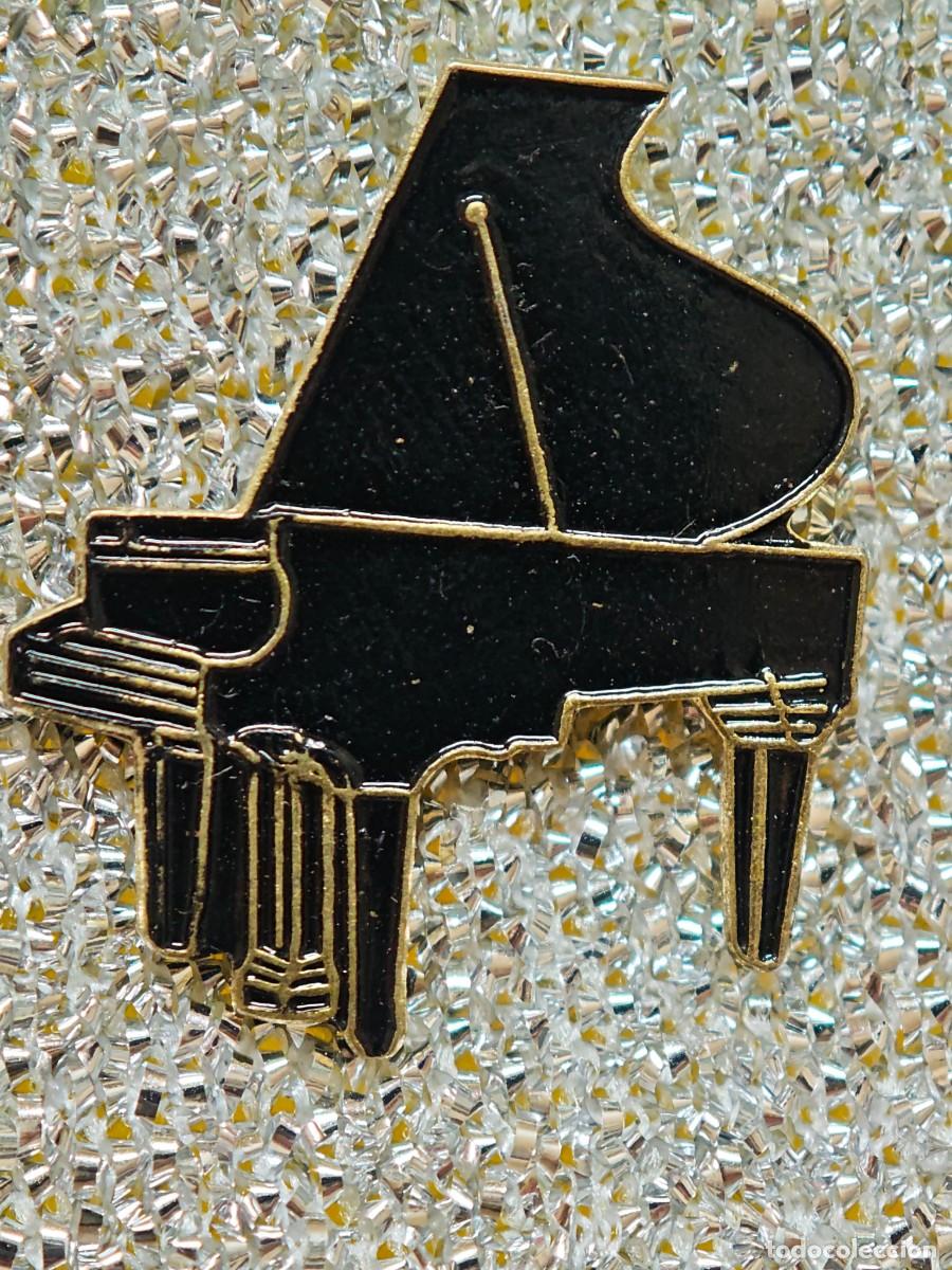 Pins de colecci&oacute;n: PIN PIANO COLA NEGRO