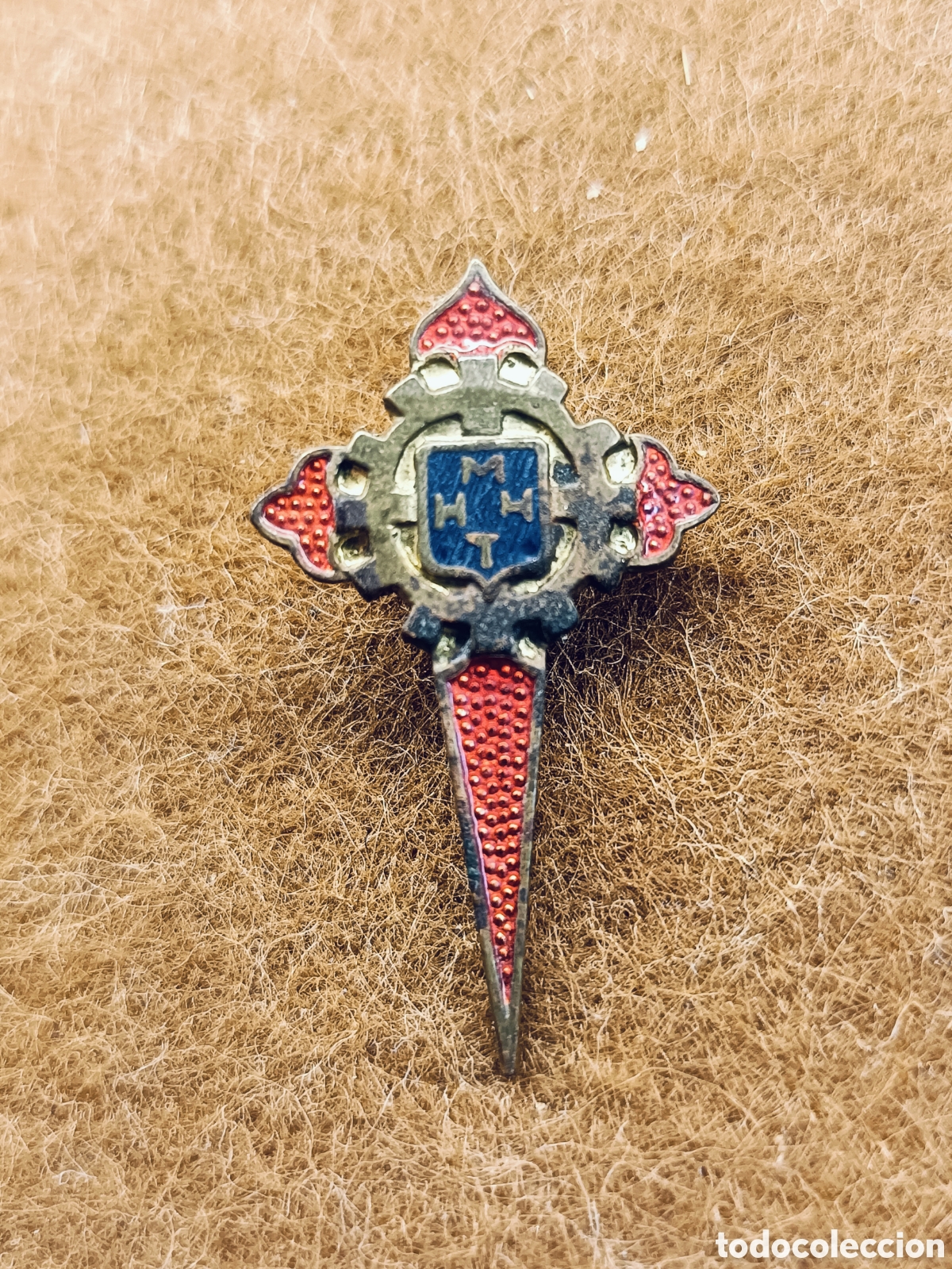 Pins de colecci&oacute;n: ANTIGUO PIN , INSIGNIA DE ALFILER . HERMANDADES TRABAJO MADRID.