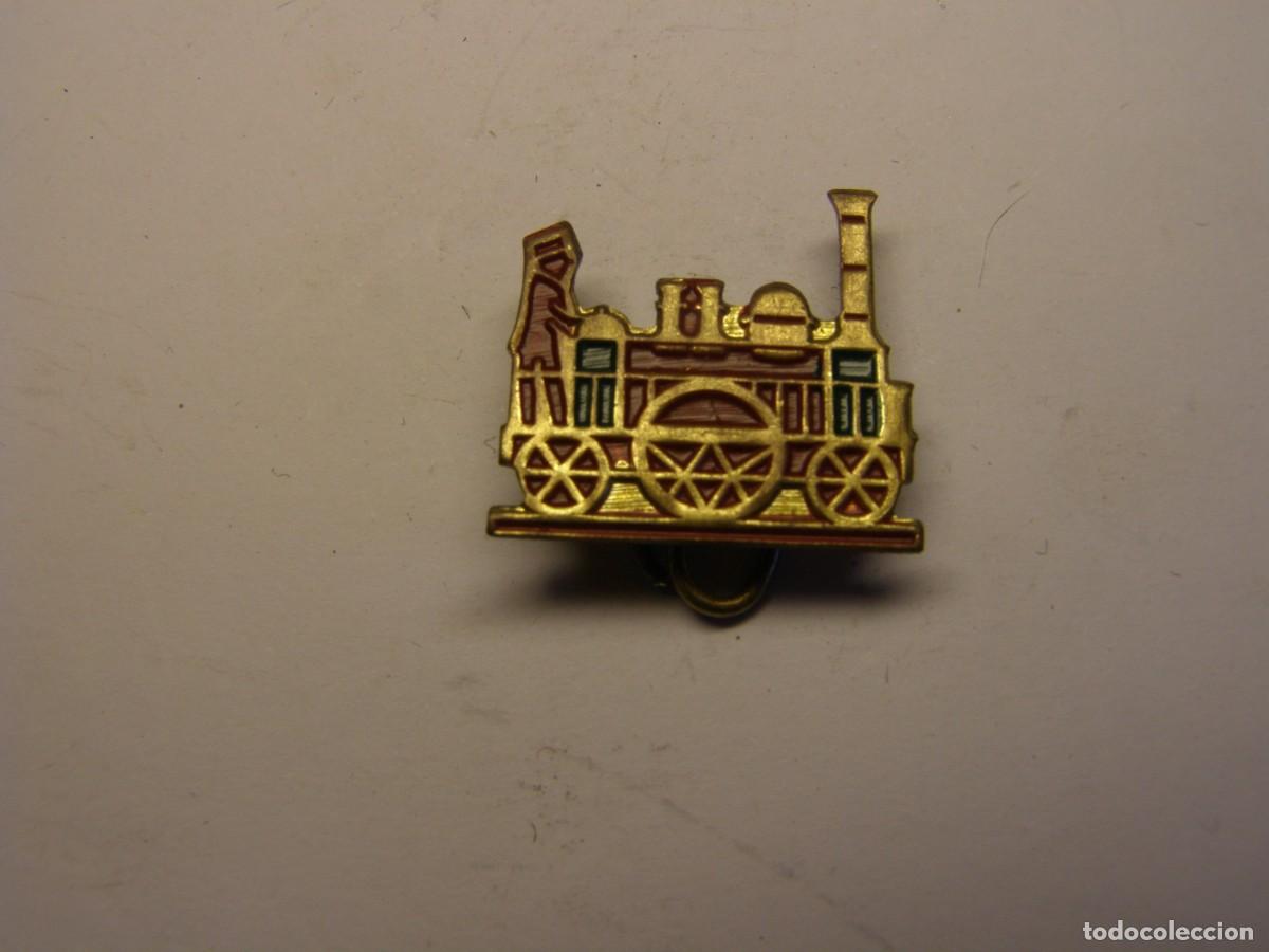 Pins de colecci&oacute;n: Escudete insignia antiguo de ferrocarriles.