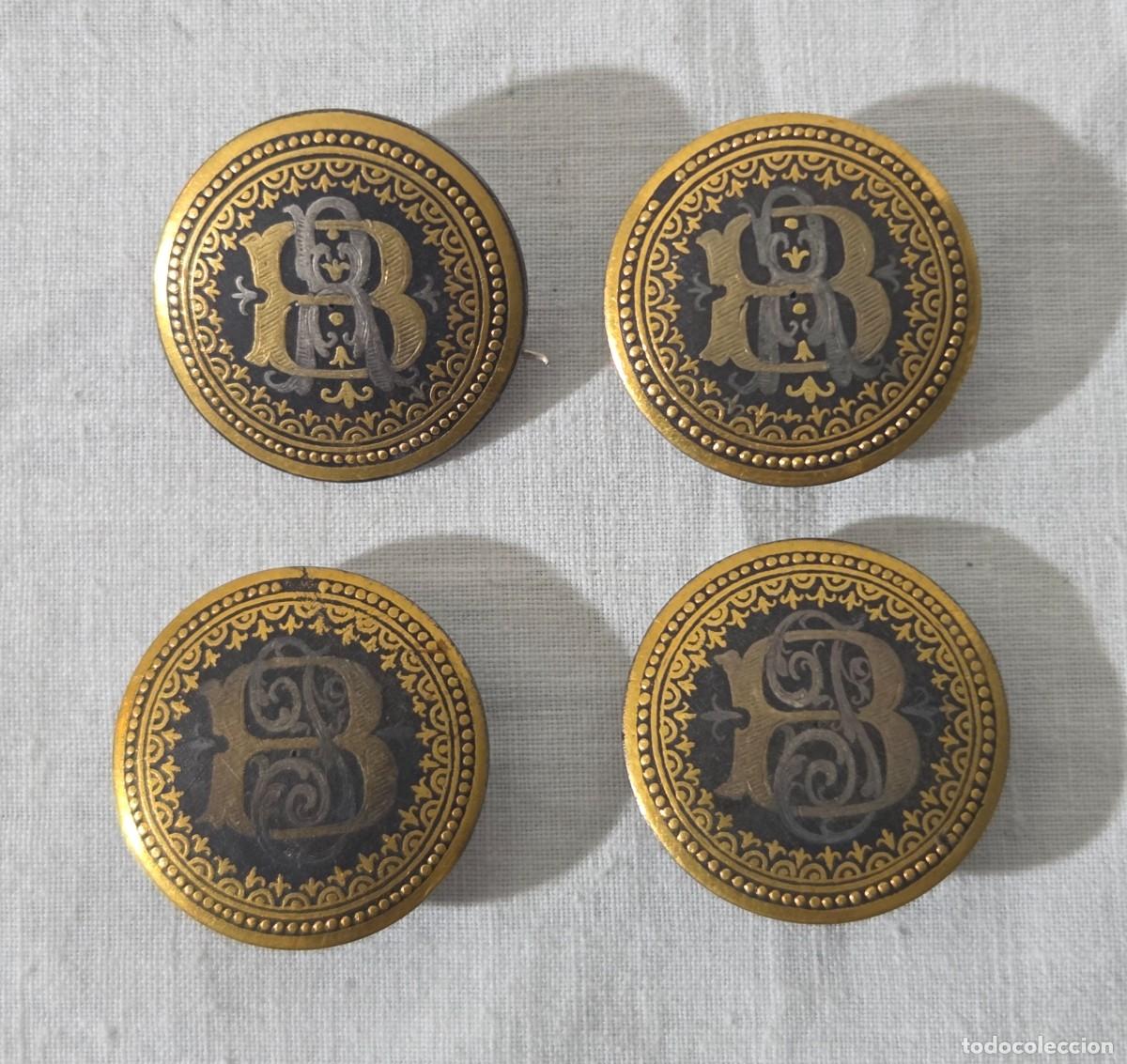 Pins de colecci&oacute;n: 3 Insignias damasquinadas + 1 insignia de aguja, Iniciales BJ