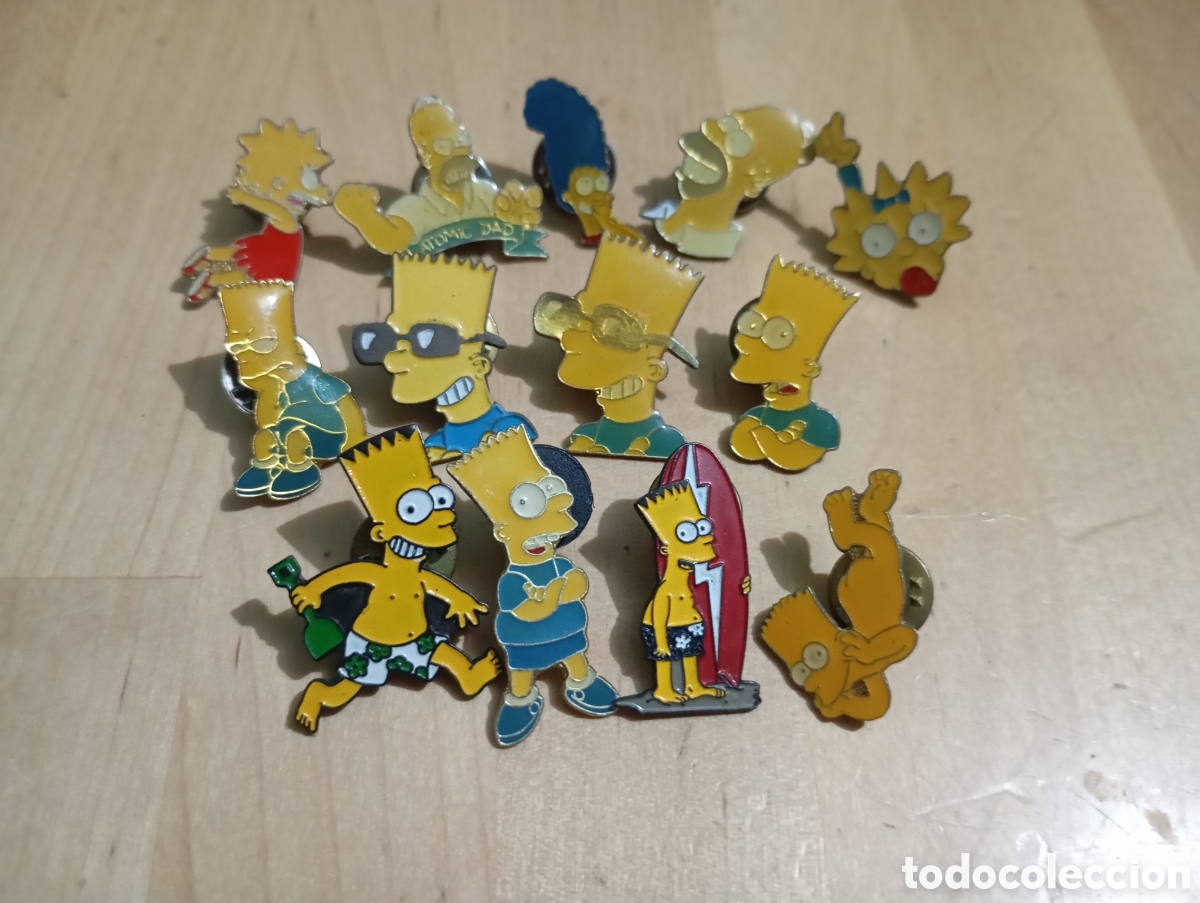 Pins de colecci&oacute;n: 13 Pin Simpsons Homer Bart Maggie Marge Lisa Esmaltados y L.Y. Paris Serie TV Fox