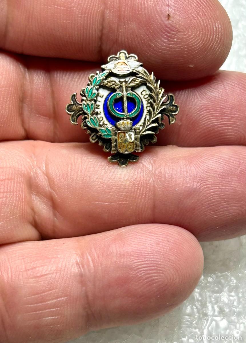 Collection pins: 3972.Insignia de ojal antigua de plata de Agente Comercial de Farmacia N&ordm; 2698