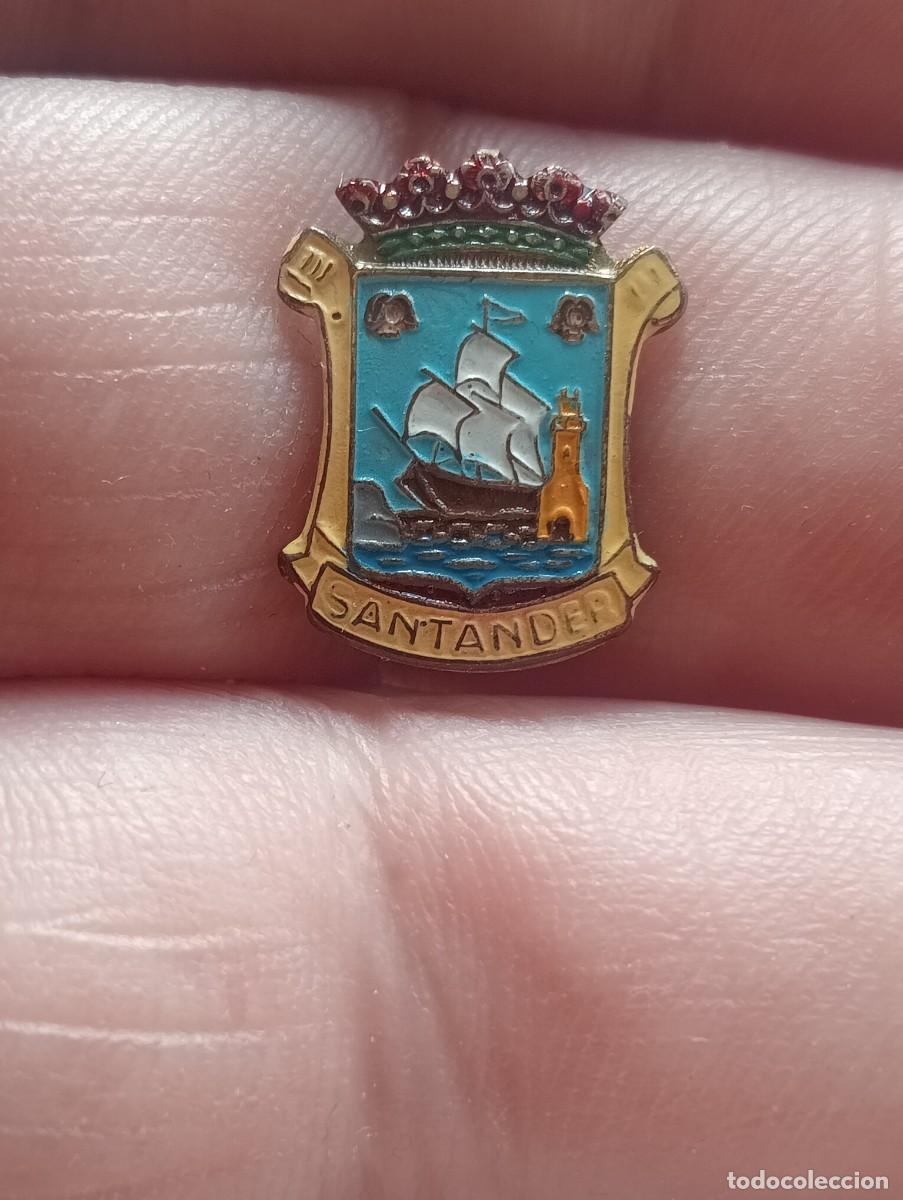 Pins de colecci&oacute;n: INSIGNIA SANTANDER ESCUDO HER&Aacute;LDICO PINS ALFILER
