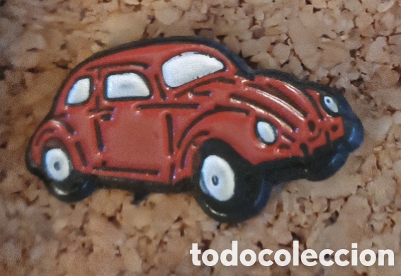 Pins de colecci&oacute;n: PIN COCHES VOLKSWAGEN ESCARABAJO BEETLE ROJO