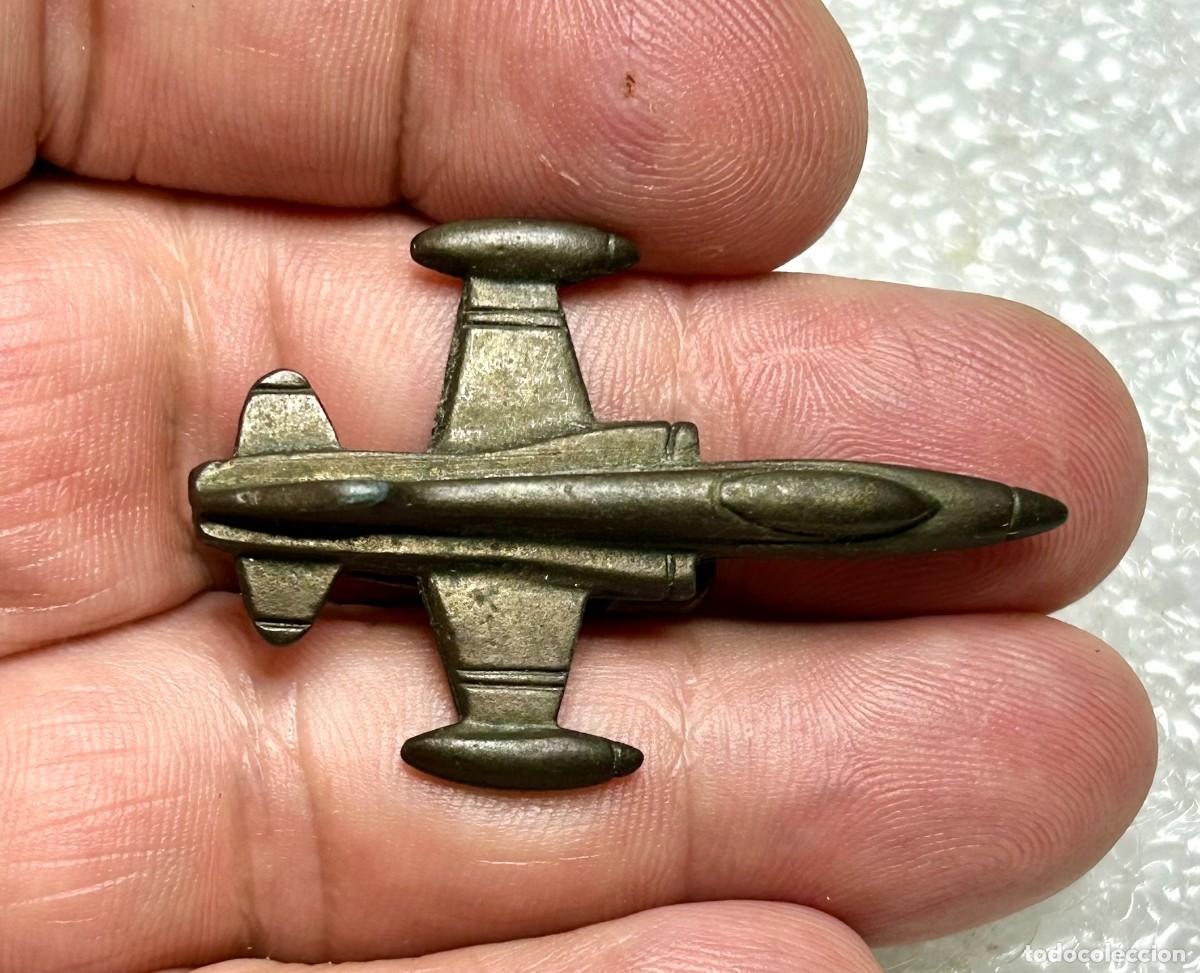 Pins de colecci&oacute;n: 3983.Pin insignia militar vintage en forma de avi&oacute;n de combate Northrop F-5 Freedom Fighter