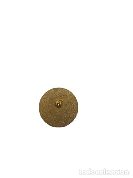Pins de colecci&oacute;n: Pin de la Benedictine University - Foto 2