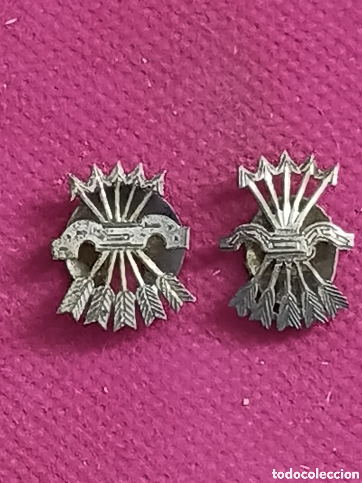Pins de colecci&oacute;n: ANTIGUAS INSIGNIAS DE PECHO FALANGE ESPA&Ntilde;OLA. GUERRA CIVIL Y DIVISION AZUL. (PLATA)