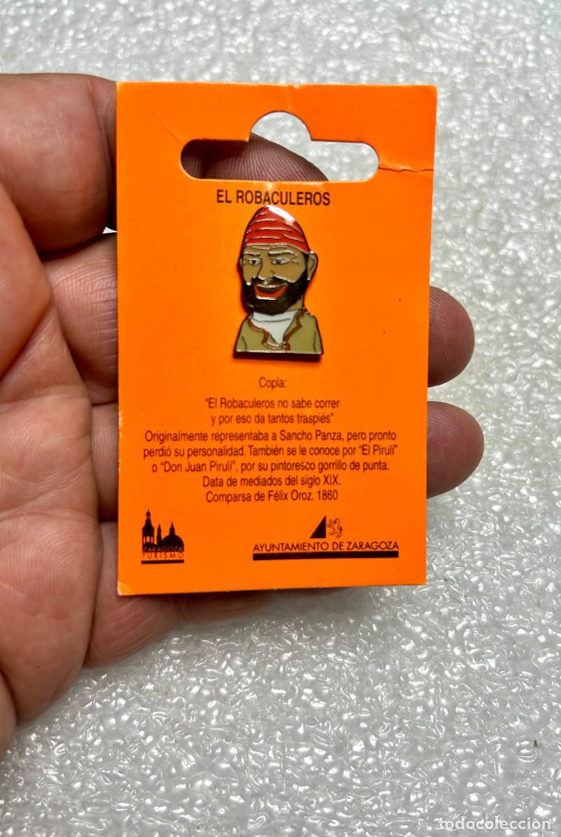 Sammlung von Pins: 3990.Pin Cabezudo &rdquo;El Robaculeros&rdquo; de la Comparsa de Gigantes y Cabezudos de la Expo Zaragoza 2008