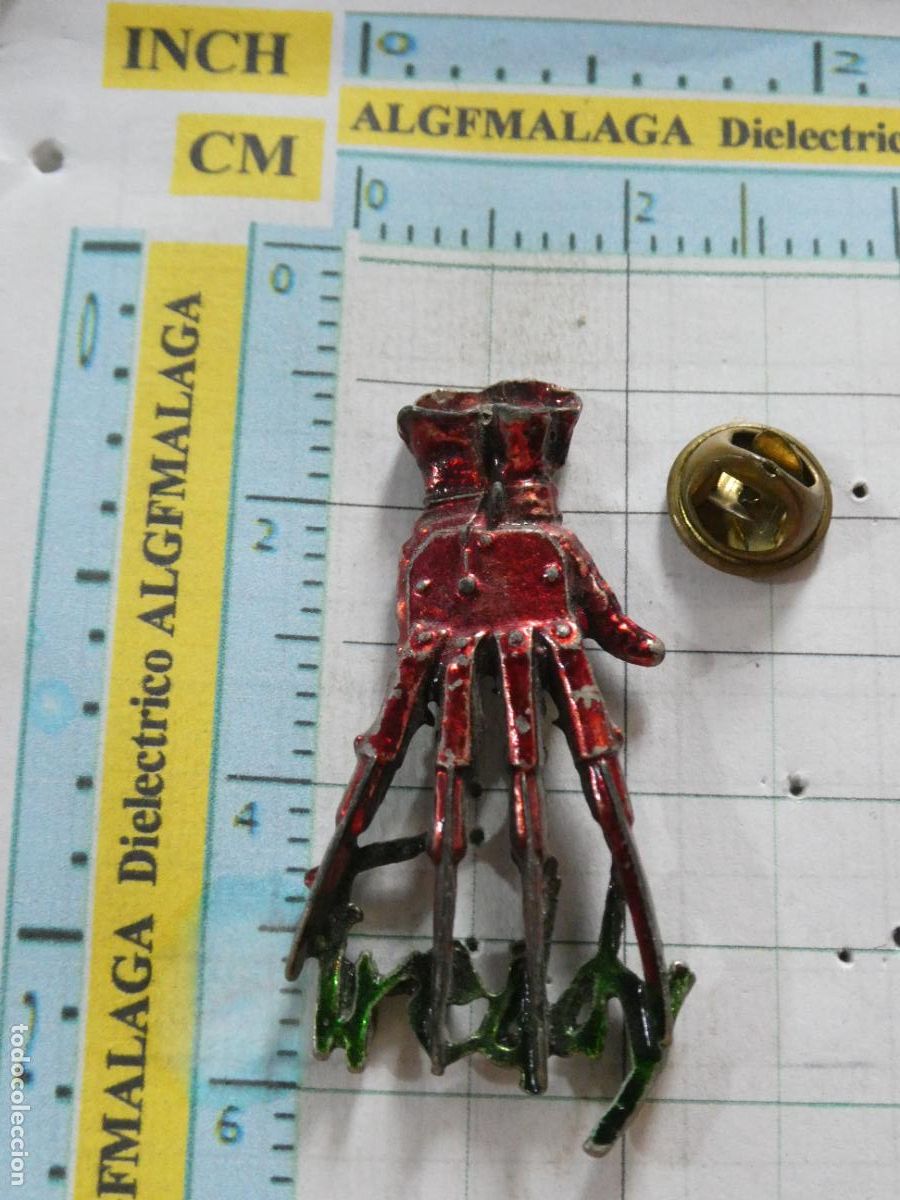 Pins de colecci&oacute;n: PIN DE CINE. PEL&Iacute;CULA FREDDY KRUEGER. TERROR HORROR. GARRA GUANTE. PESADILLA ELM STREET