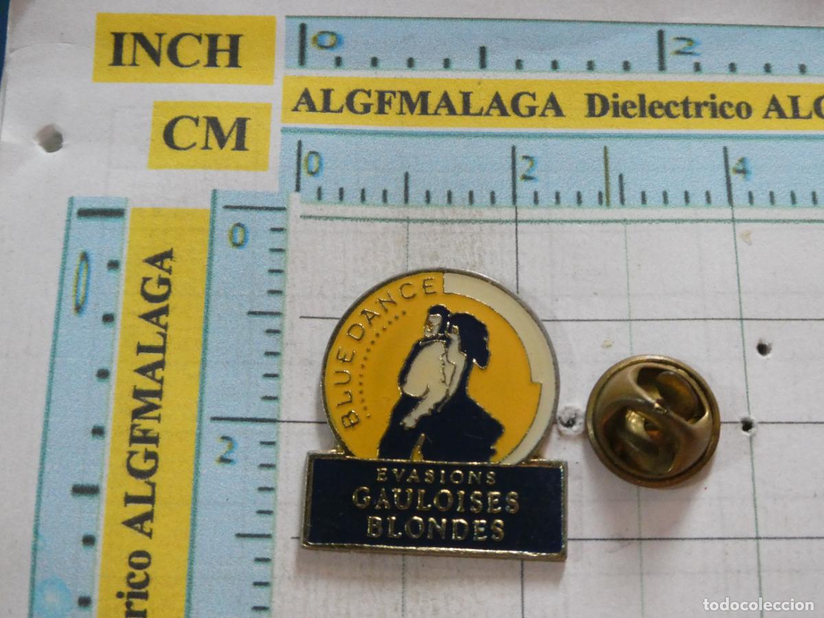 Pins de colecci&oacute;n: PIN DE TABACO CIGARRO. GAULOISES BLONDES BLUEDANCE