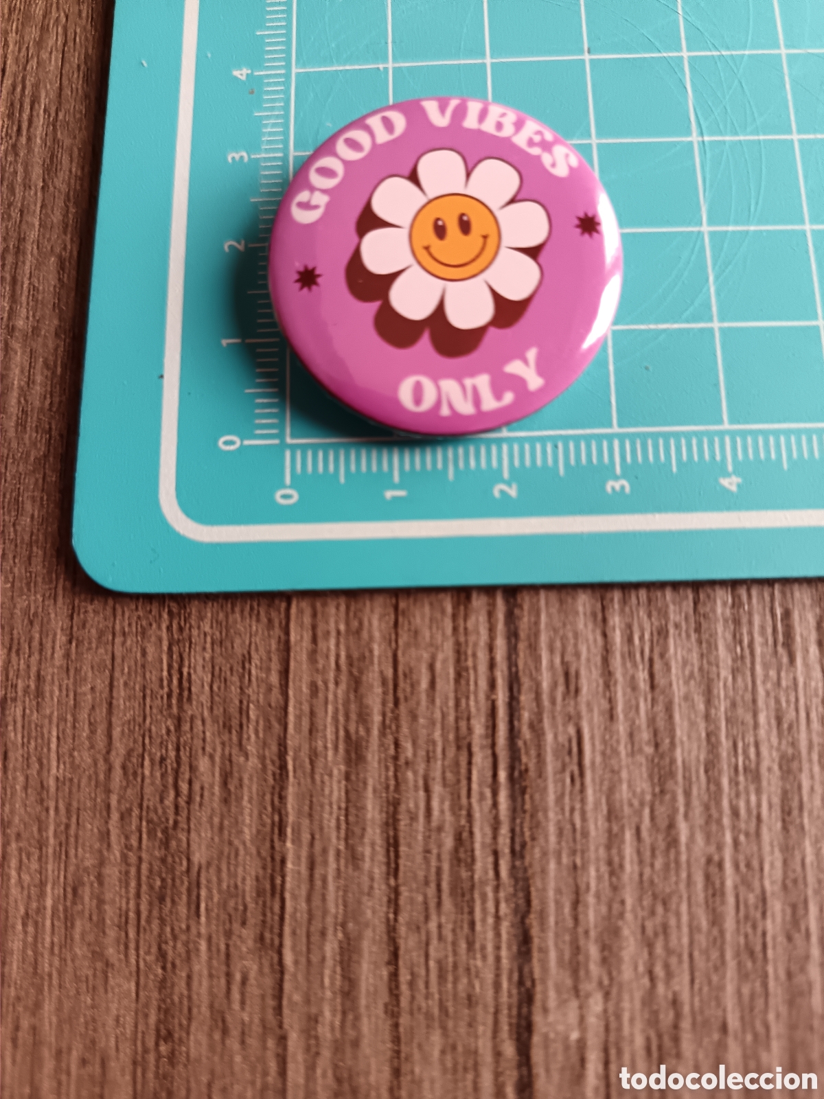 Pins de colecci&oacute;n: Chapa pin vintage Good Vibes