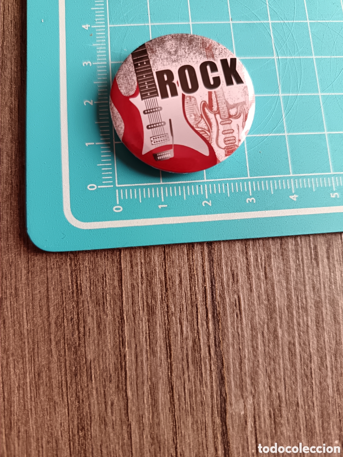 Pins de colecci&oacute;n: Chapa pin vintage Rock
