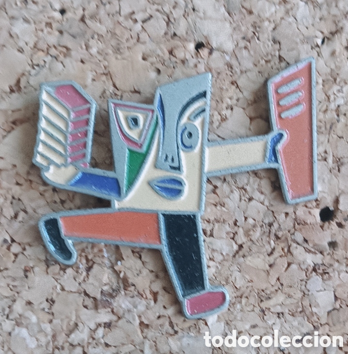 Pins de colecci&oacute;n: PIN COLECCI&Oacute;N LIBROPOLITANO - C&Iacute;RCULO DE LECTORES -DISE&Ntilde;O MARISCAL