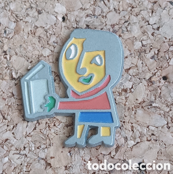 Pins de colecci&oacute;n: PIN COLECCI&Oacute;N LIBROPOLITANO - C&Iacute;RCULO DE LECTORES -DISE&Ntilde;O MARISCAL