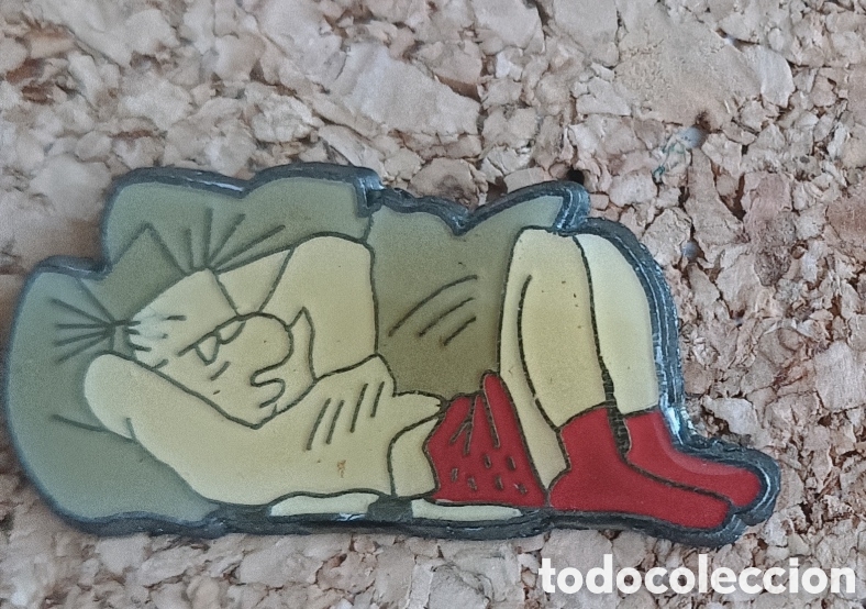 Pins de colecci&oacute;n: PIN RARO -PERSONAJE COMIC AGRIPINA - CLAIRE BETECHER