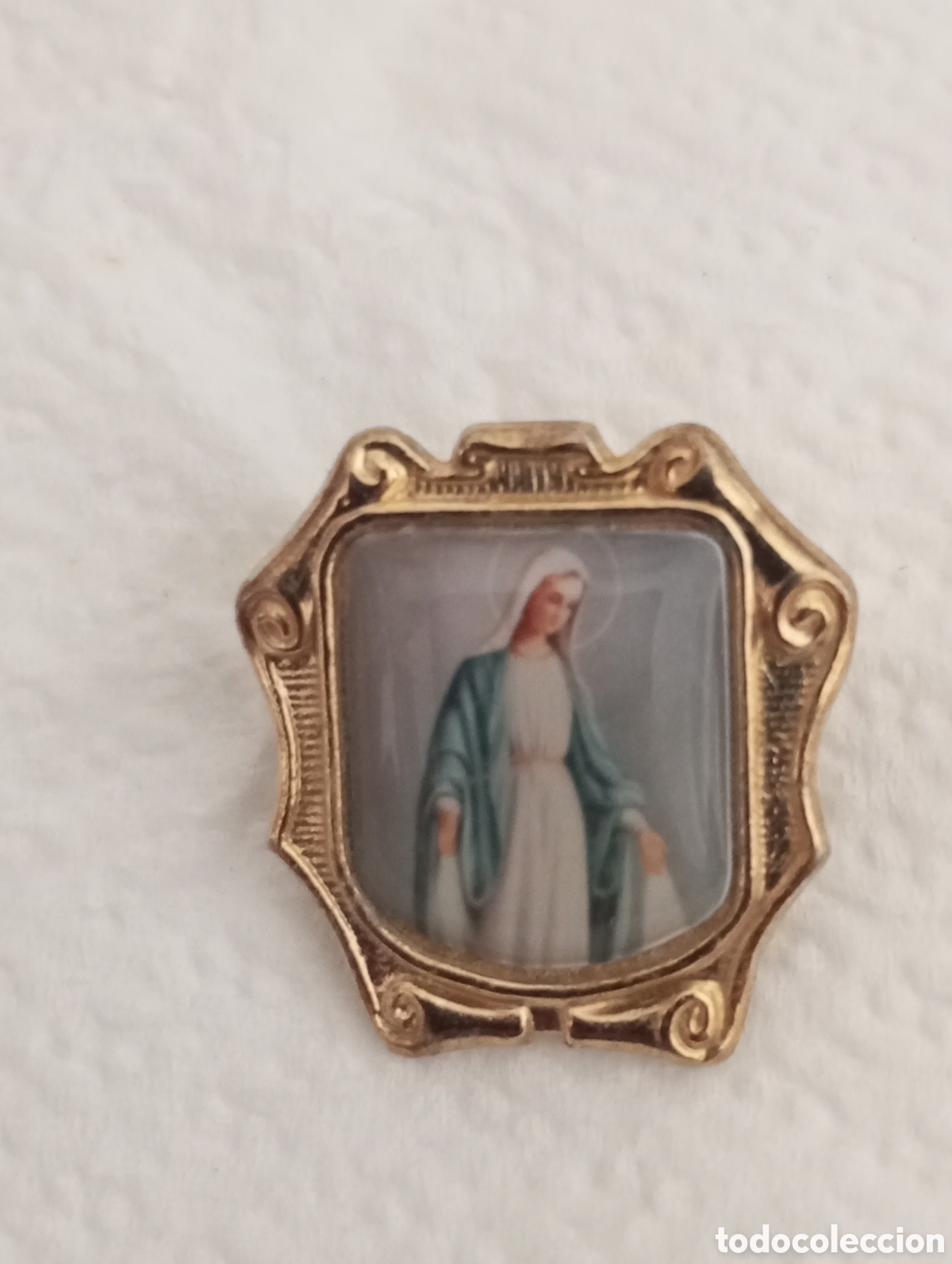Pins de colecci&oacute;n: Antiguo pin virgen de Lourdes