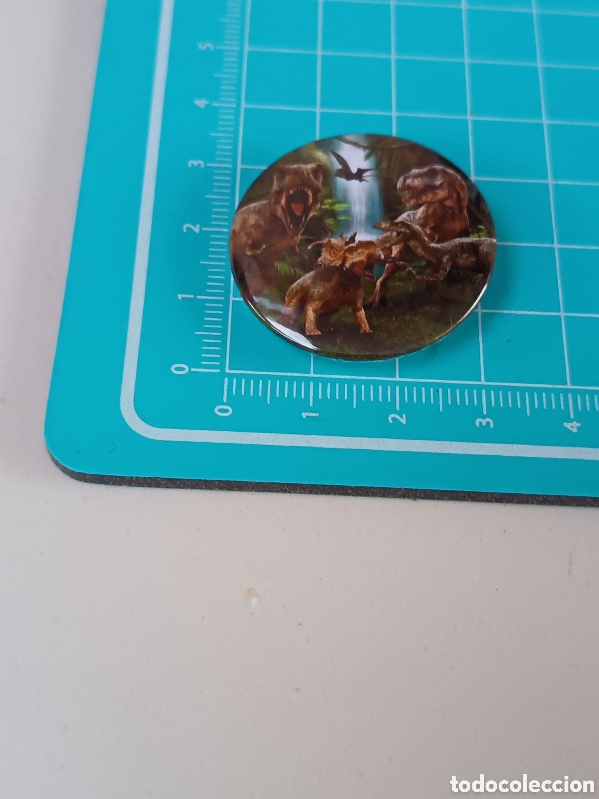 Pins de colecci&oacute;n: Chapa pin vintage Jurassic World