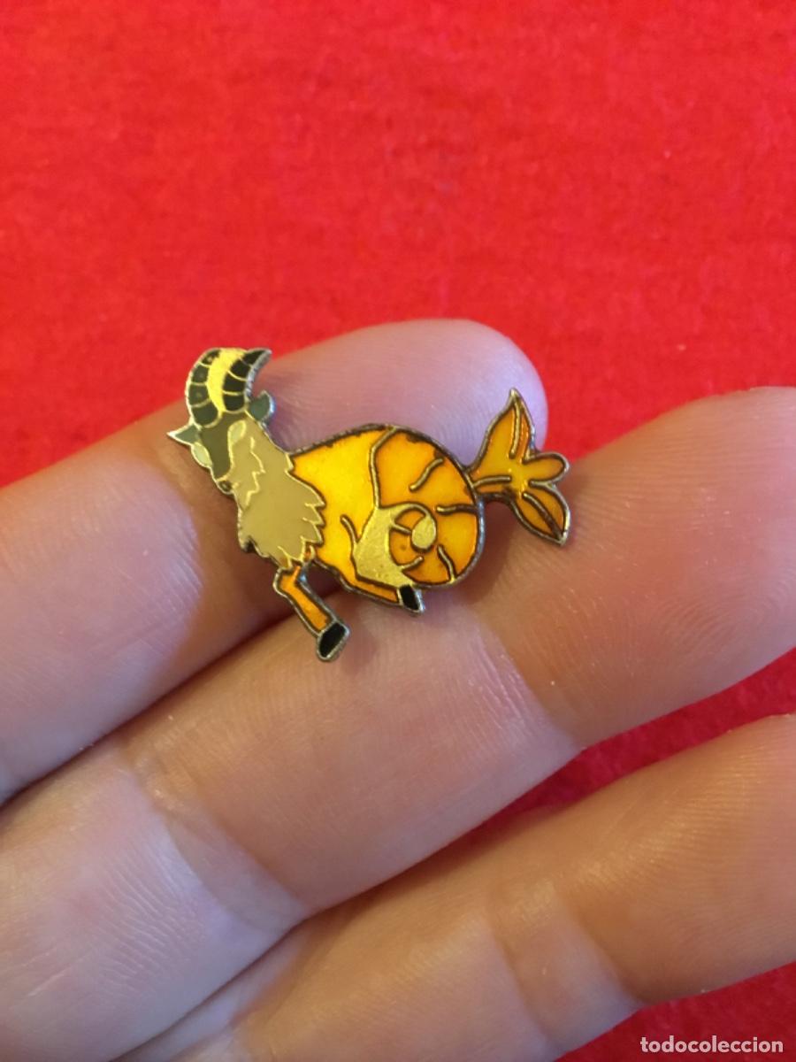 Pins de colecci&oacute;n: PIN cabra montesa esmaltado