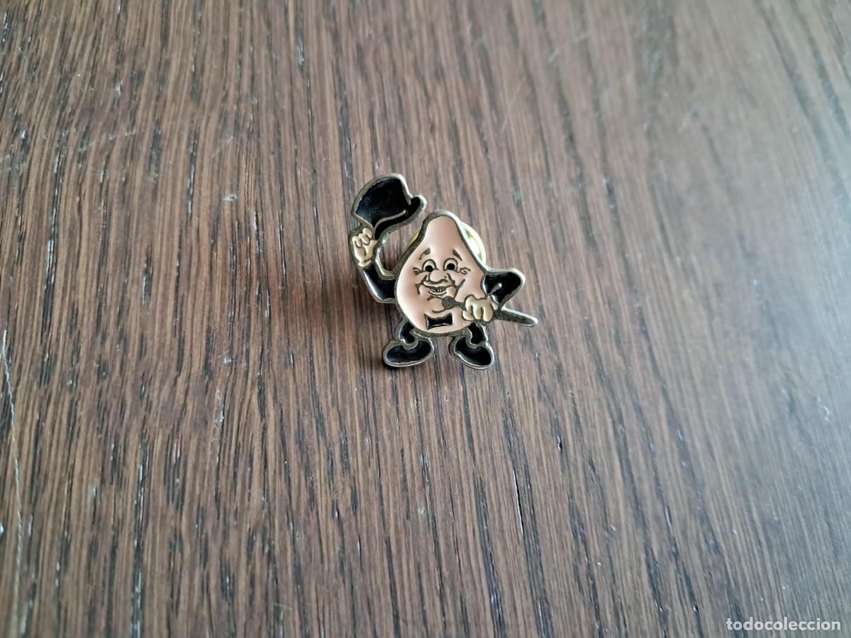 Pins de cole&ccedil;&atilde;o: pin de publicidad, El chollo del un, dos, tres.
